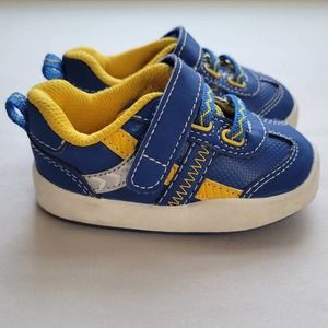 Wonder Nation Hook and Loop Closure Baby Boy Sneakers